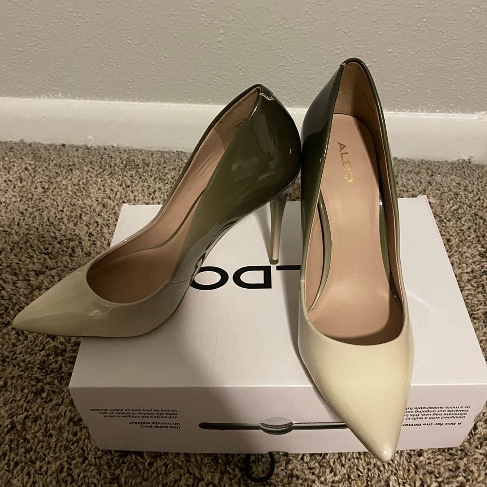 Gradient Pump Heels!